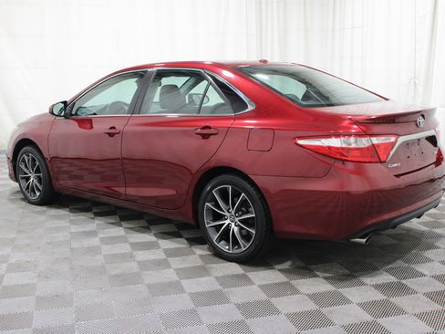 Used 2017 Toyota Camry XSE w/ Advanced Technology Package FWD image 36