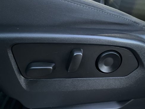 Certified 2023 Chevrolet Silverado 1500 LT image 25