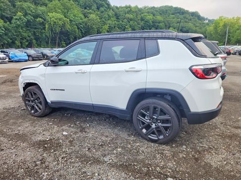 Used 2026 Jeep Compass Limited AWD/4WD image 4
