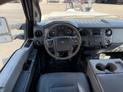 Used 2016 Ford F450 XL w/ Power Equipment Group image 14