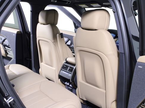 New 2026 Land Rover Range Rover Sport SE image 11