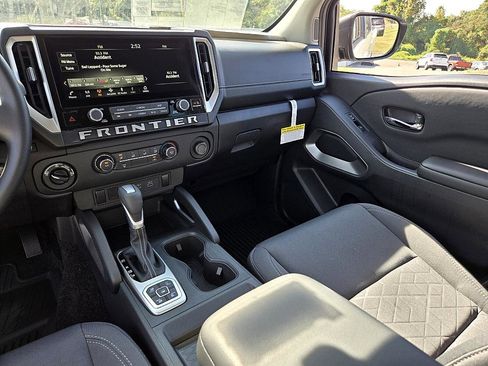 New 2026 Nissan Frontier SV w/ Tow Package image 14