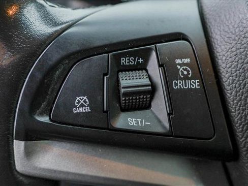 Used 2019 Chevrolet Trax LT w/ LT Convenience Package image 14