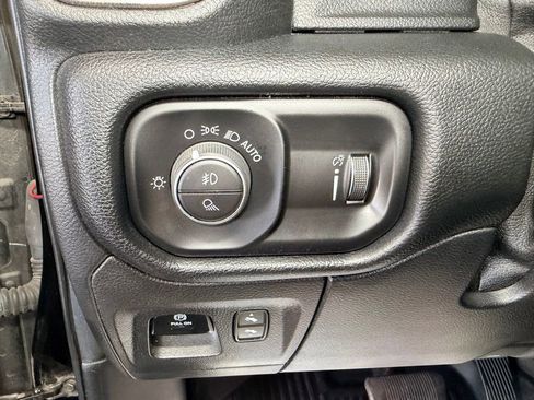 Used 2020 RAM 1500 Sport w/ Comfort & Convenience Group AWD/4WD image 18
