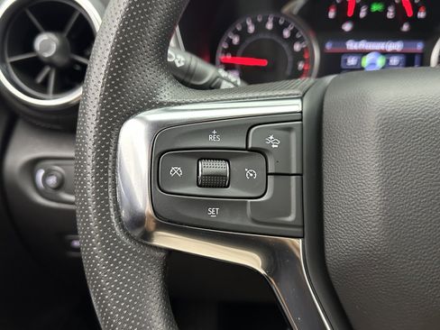 Used 2025 Chevrolet Blazer LT image 18