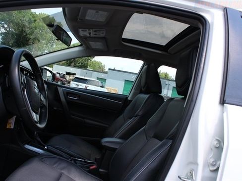 Used 2015 Toyota Corolla S FWD image 9