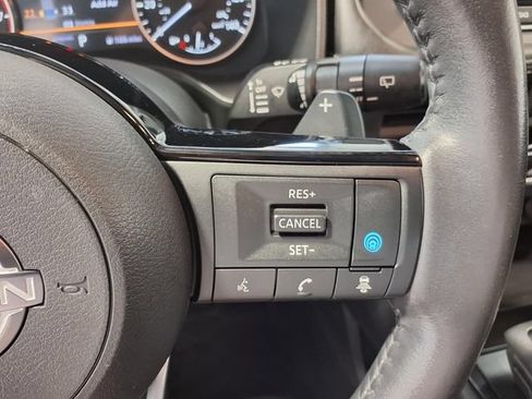 Used 2023 Nissan Rogue SV w/ SV Premium B Package FWD image 9