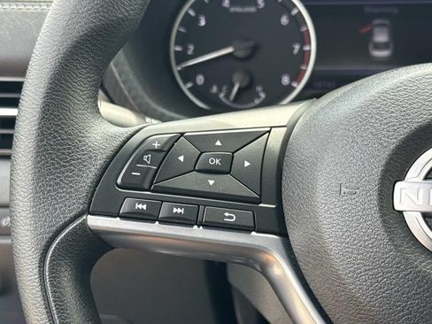 Certified 2025 Nissan Sentra SV FWD image 29