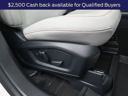 New 2026 Ford Explorer Active w/ Active Comfort Package image 16