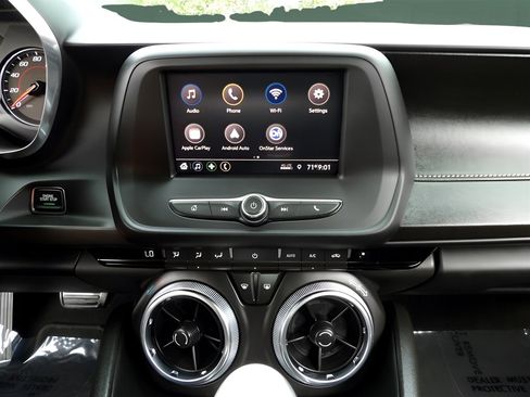 Used 2020 Chevrolet Camaro LT w/ RS Package image 22