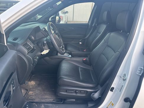 Used 2023 Honda Passport Elite image 8