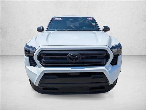 Certified 2025 Toyota Tacoma SR RWD image 2