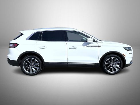 Used 2023 Lincoln Nautilus Reserve w/ Equipment Group 201A AWD/4WD image 4