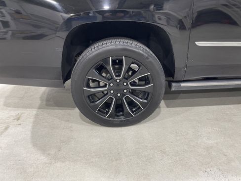 Used 2015 Cadillac Escalade ESV Premium image 10