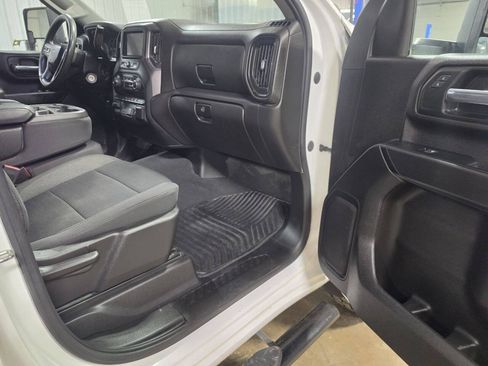 Used 2023 Chevrolet Silverado 2500 Custom w/ Custom Convenience Package AWD/4WD image 19