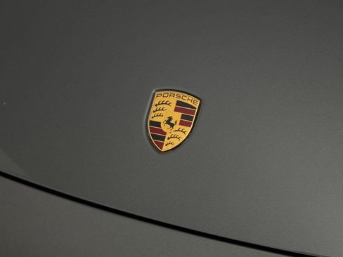 Certified 2022 Porsche 911 Carrera image 38