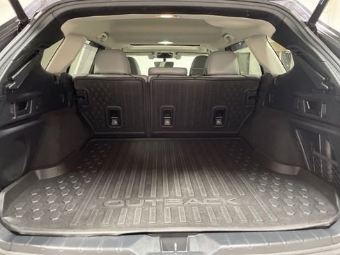 Used 2020 Subaru Outback Limited w/ Popular Package #2 image 8