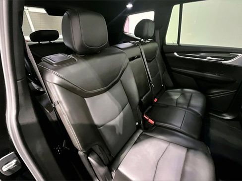 Used 2023 Cadillac XT6 Sport image 25