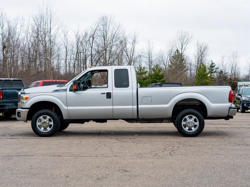 Used 2014 Ford F250 XLT w/ XLT Value Package AWD/4WD image 8