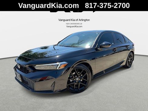 Used 2025 Honda Civic Sport image 1