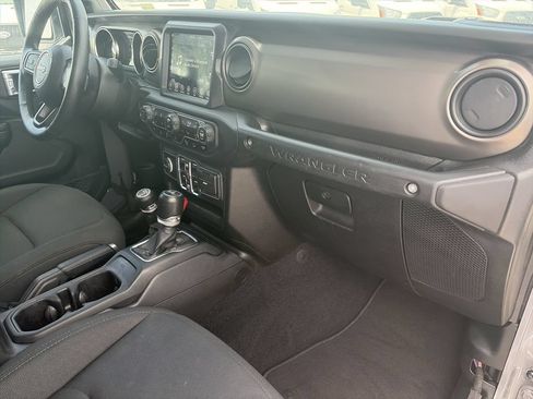 Used 2020 Jeep Wrangler Unlimited Sport S w/ Sun And Sound Package AWD/4WD image 33