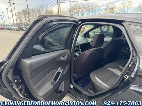 Used 2017 Ford Focus ST image 16