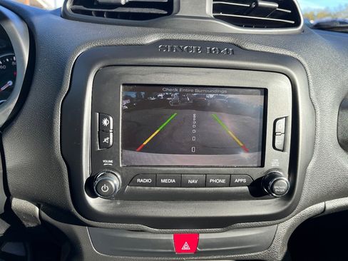 Used 2017 Jeep Renegade Trailhawk image 14