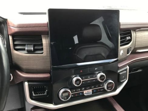 Used 2023 Ford Expedition Max Limited image 6