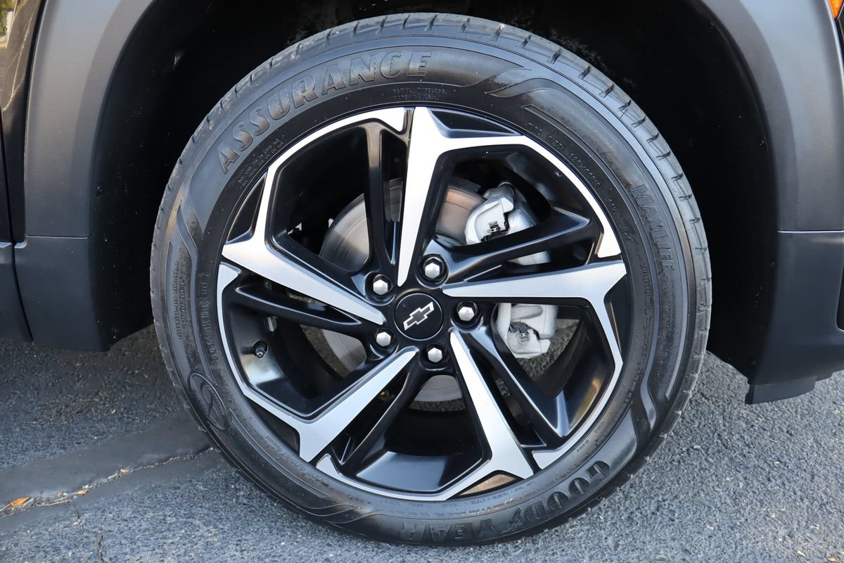Used 2021 Chevrolet TrailBlazer RS w/ Technology Package AWD/4WD image 44