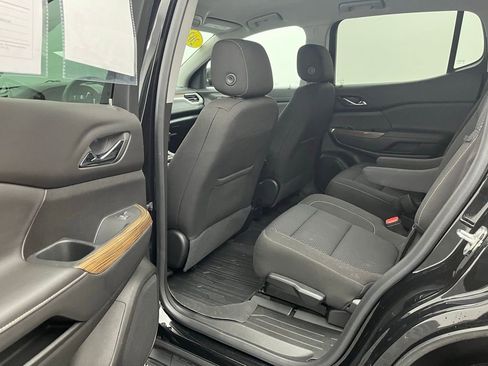 Used 2023 GMC Acadia SLE w/ Driver Convenience Package image 31