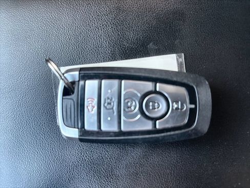 Used 2020 Ford Explorer XLT w/ Equipment Group 202A RWD image 36