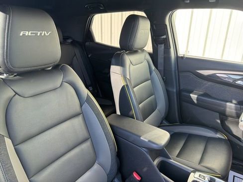 Used 2025 Chevrolet TrailBlazer ACTIV w/ Convenience Package image 8