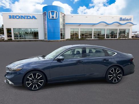 Used 2026 Honda Accord Touring image 2