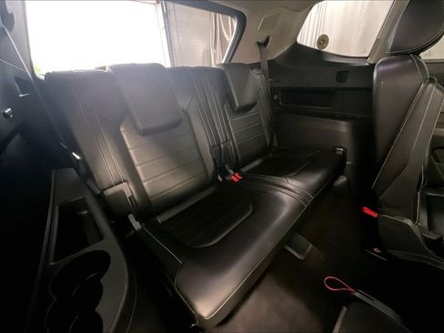 Certified 2023 Volkswagen Atlas SEL Premium AWD/4WD image 17