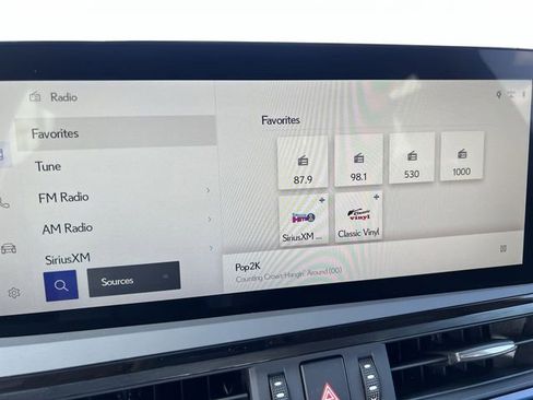 Used 2023 Lexus ES 350 w/ Premium Package image 16