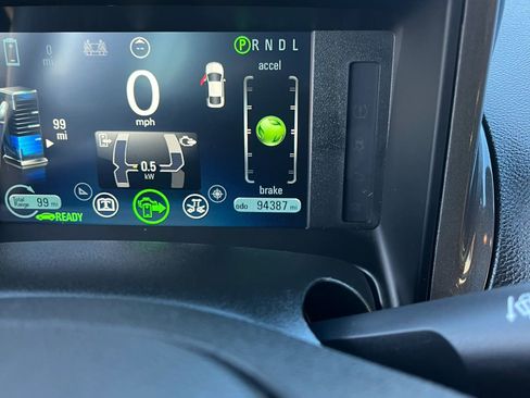 Used 2015 Chevrolet Volt Premium w/ Premium Trim Package image 19