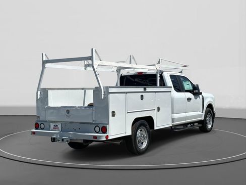 New 2025 Ford F350 XL w/ XL Chrome Package image 5
