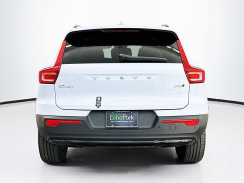 Used 2024 Volvo XC40 B5 Plus w/ Climate Package AWD/4WD image 7