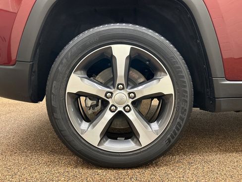 Used 2022 Jeep Grand Cherokee Limited 4xe w/ Luxury Tech Group II image 27