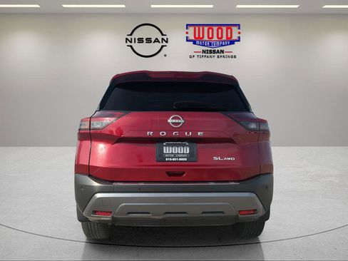 Used 2023 Nissan Rogue SL image 3