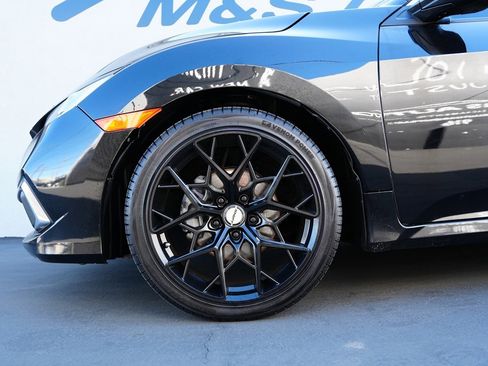 Used 2020 Honda Civic LX image 2