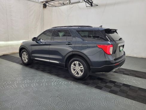 Used 2024 Ford Explorer XLT w/ Equipment Group 202A AWD/4WD image 3