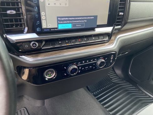 Used 2023 Chevrolet Silverado 1500 LT image 44