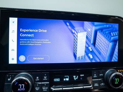 Used 2023 Toyota Highlander XSE image 29