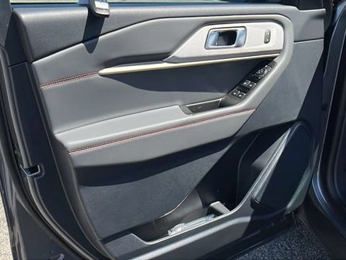 New 2026 Ford Explorer Active w/ Active Comfort Package RWD image 16