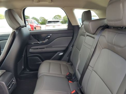New 2026 Lincoln Corsair Premiere FWD image 11