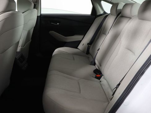 Used 2025 Honda Accord SE image 15