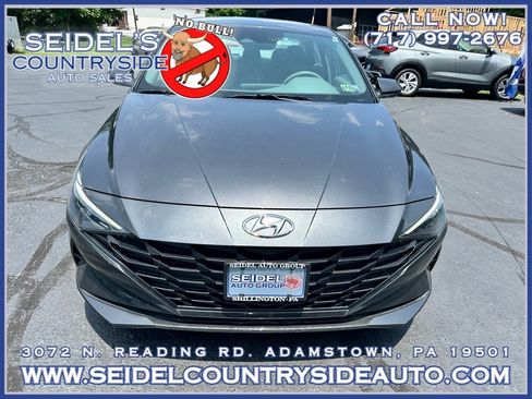 Used 2022 Hyundai Elantra SEL image 1