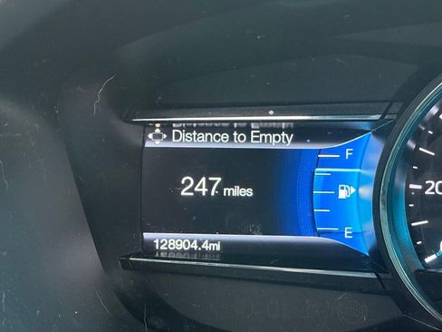 Used 2016 Ford Explorer Limited image 10