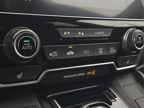Used 2018 Honda CR-V Touring image 15